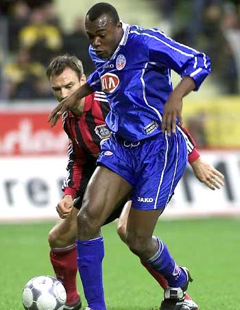 盯防不足 盯防不足