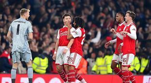 的关系紧张 的关系紧张